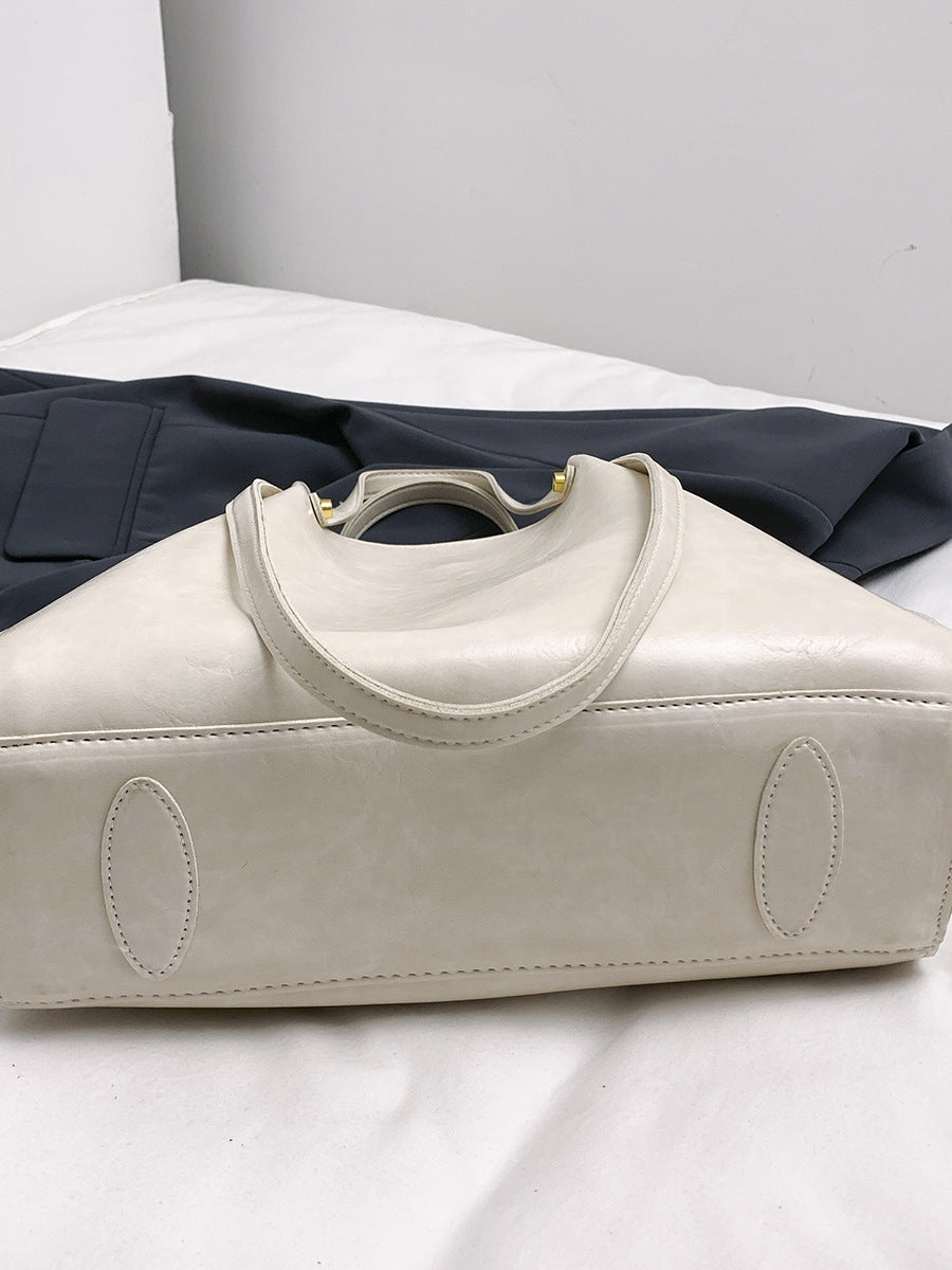 Trendyyx The Glossy Off-White Luxury Bag trendyyx